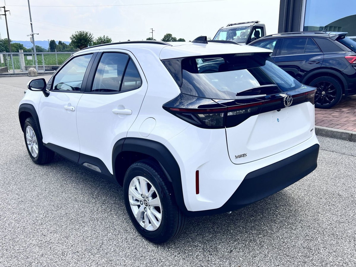 Toyota Yaris Cross Active fwd 115cv e-cvt (4)