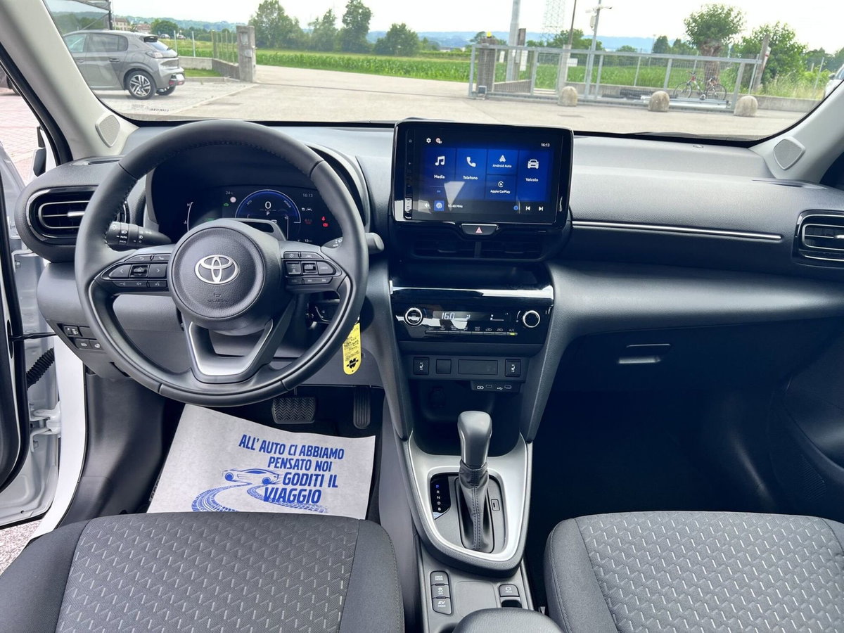 Toyota Yaris Cross Active fwd 115cv e-cvt (7)