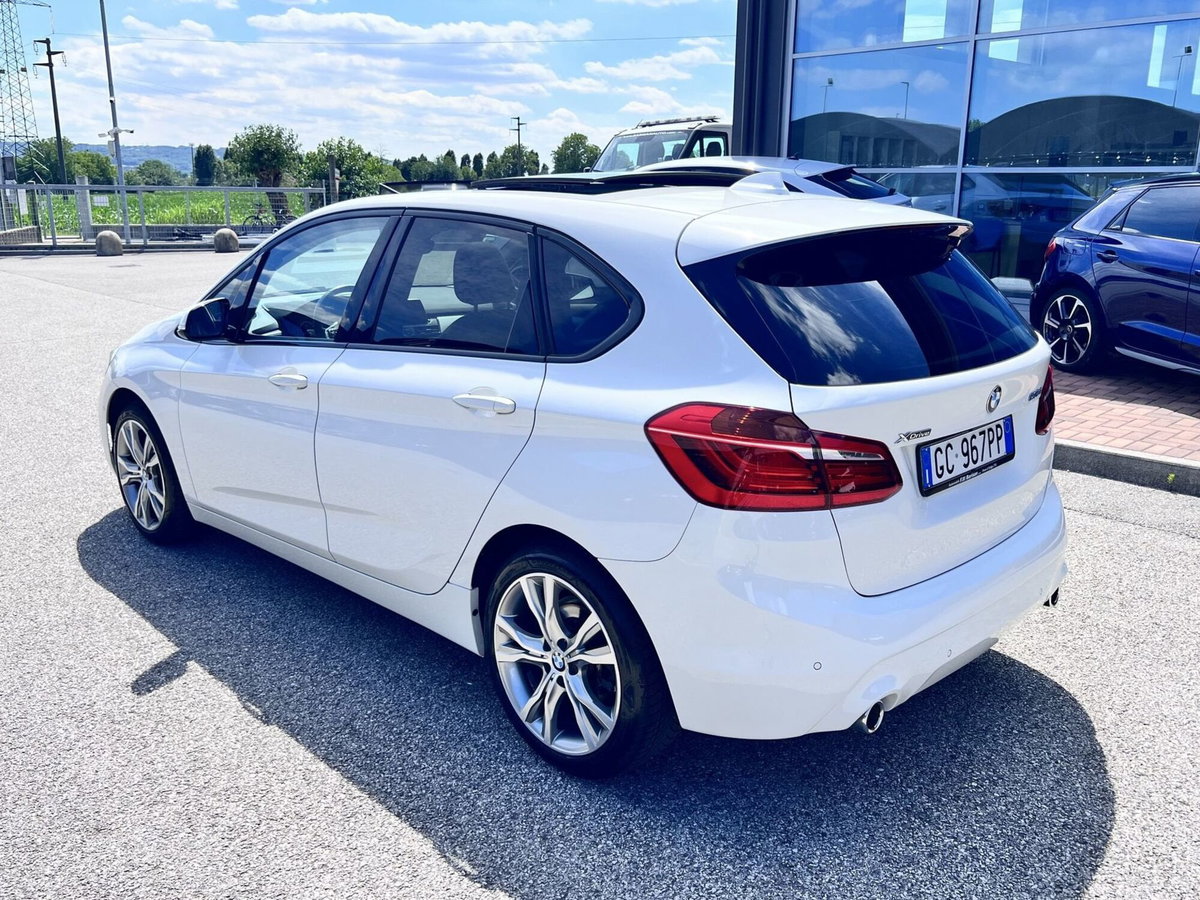 BMW Serie 2 Active Tourer 218d xDrive  Business (4)