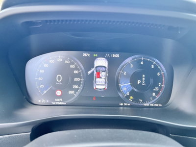 Volvo XC40 T3 Geartronic Momentum Pro (15)