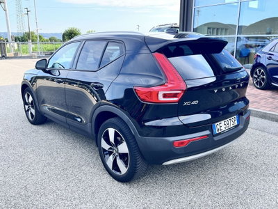 Volvo XC40 T3 Geartronic Momentum Pro (4)