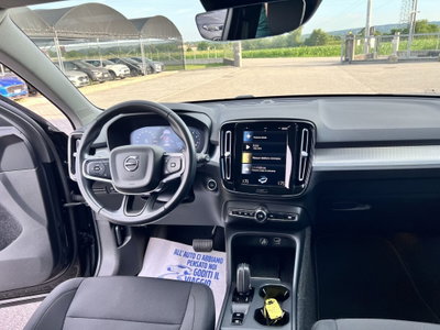 Volvo XC40 T3 Geartronic Momentum Pro (9)