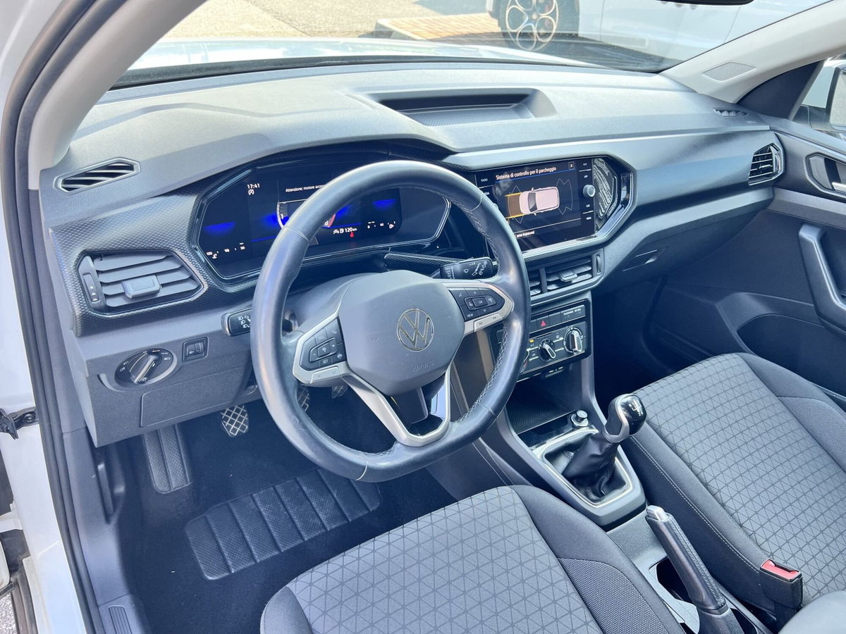 Volkswagen T-Cross 1.0 TSI Style BMT (10)