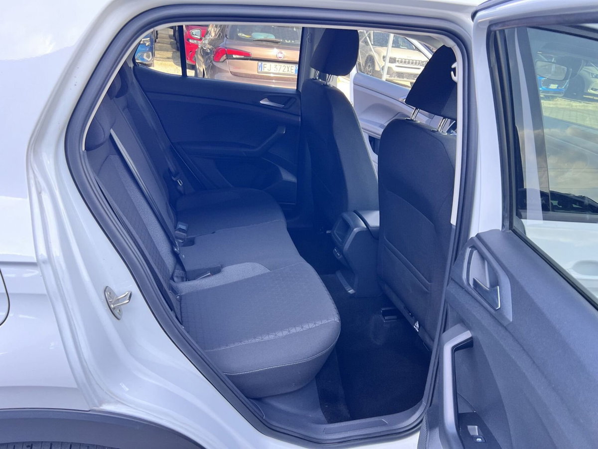 Volkswagen T-Cross 1.0 TSI Style BMT (6)