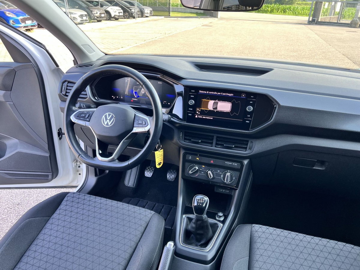 Volkswagen T-Cross 1.0 TSI Style BMT (7)