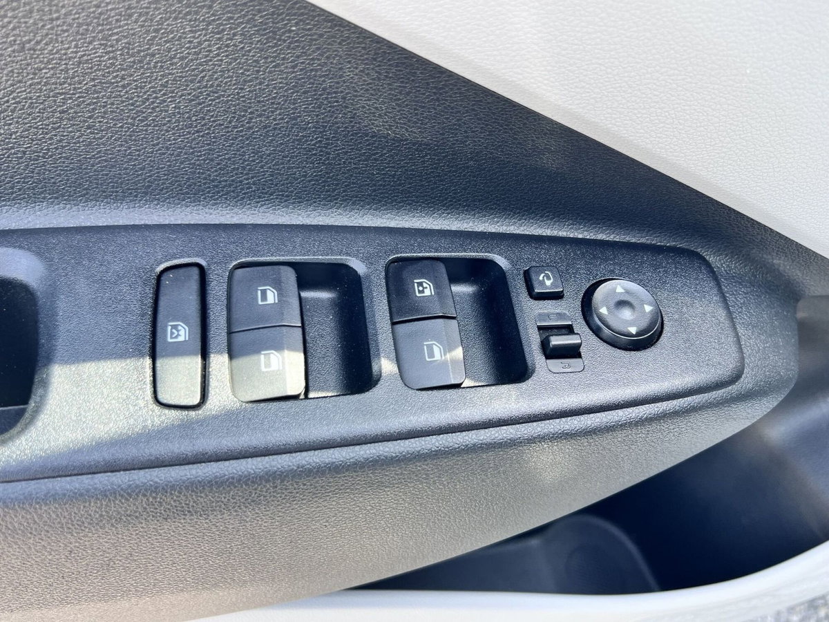 Hyundai i10 1.0 MPI Connectline (10)