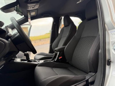 Toyota Corolla 1.8 Hybrid Business (12)