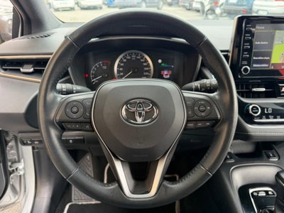 Toyota Corolla 1.8 Hybrid Business (13)