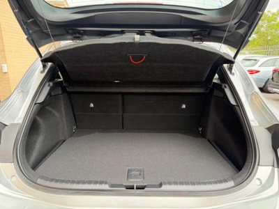 Toyota Corolla 1.8 Hybrid Business (7)