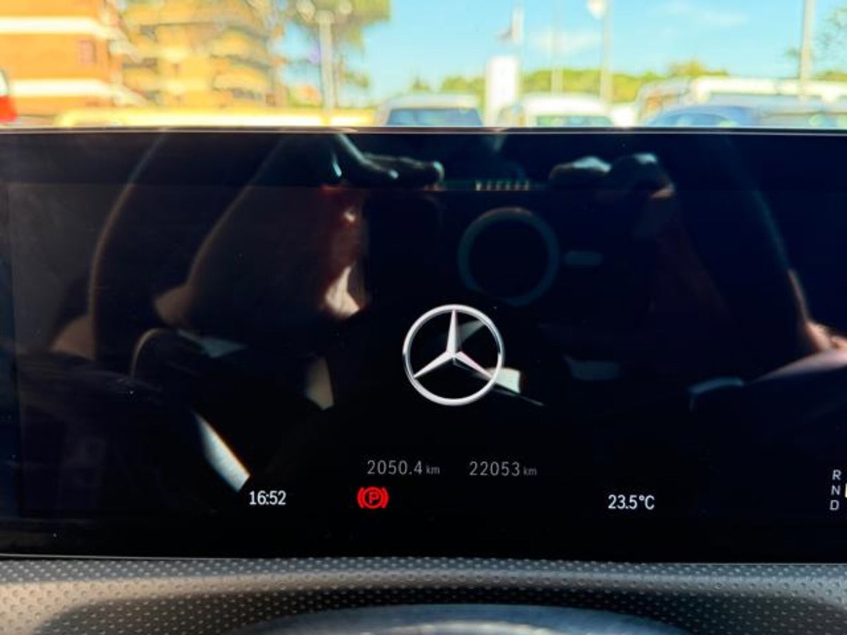 Mercedes-Benz Classe A AMG 35 AMG Line Premium Racing Collection 4matic auto (14)