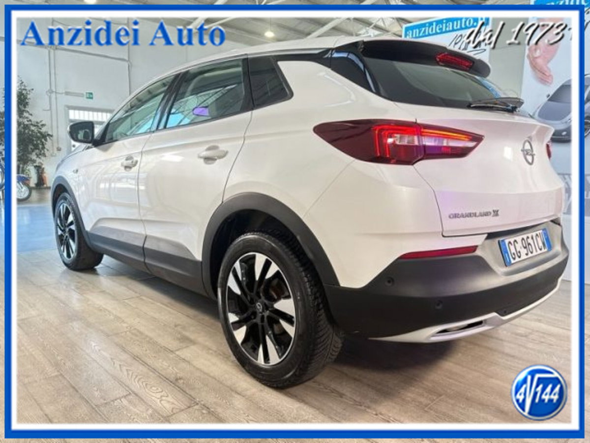 Opel Grandland X 1.5 diesel Ecotec Start&Stop aut. Elegance (4)