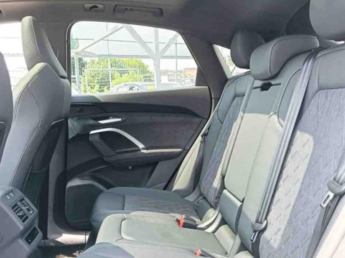 Audi Q5 Sportback 40 2.0 tdi mhev 12V S line Plus quattro s-tronic (10)