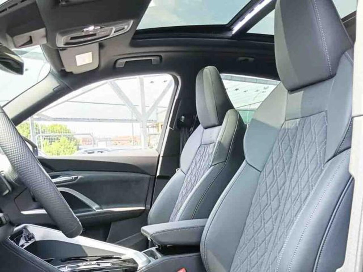 Audi Q5 Sportback 40 2.0 tdi mhev 12V S line Plus quattro s-tronic (9)