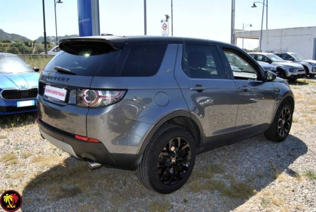 Land Rover Discovery Sport 2.2 SD4 HSE Luxury (17)
