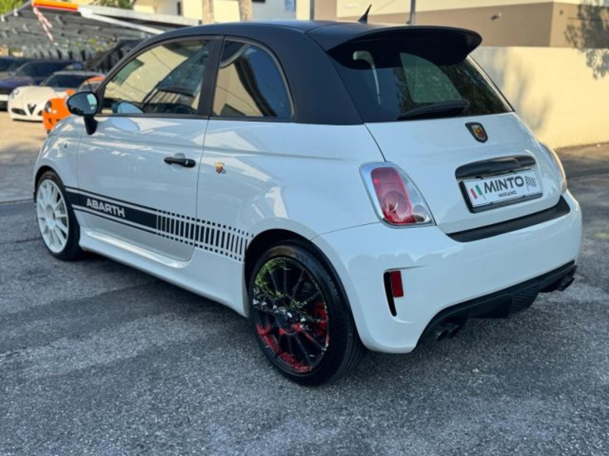 Abarth 500 1.4 Turbo T-Jet (2)