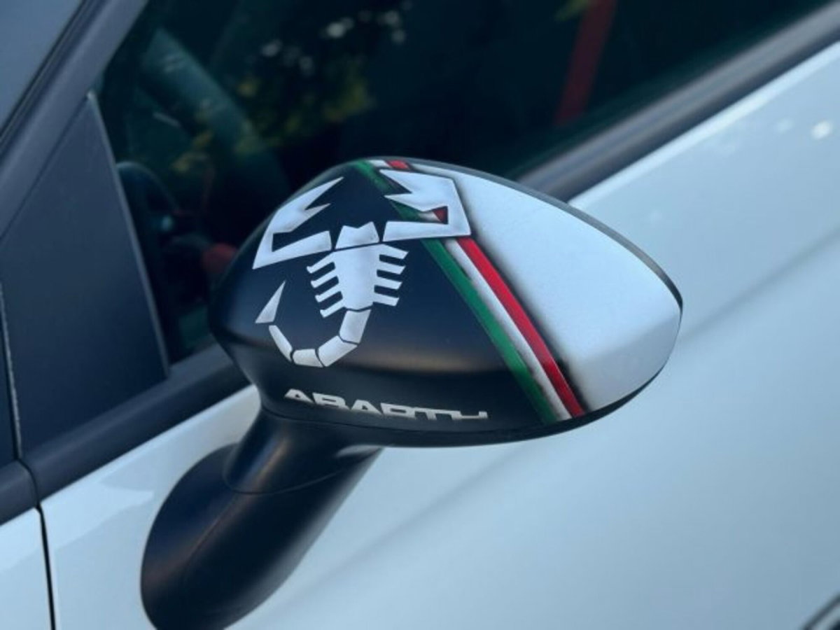 Abarth 500 1.4 Turbo T-Jet (7)