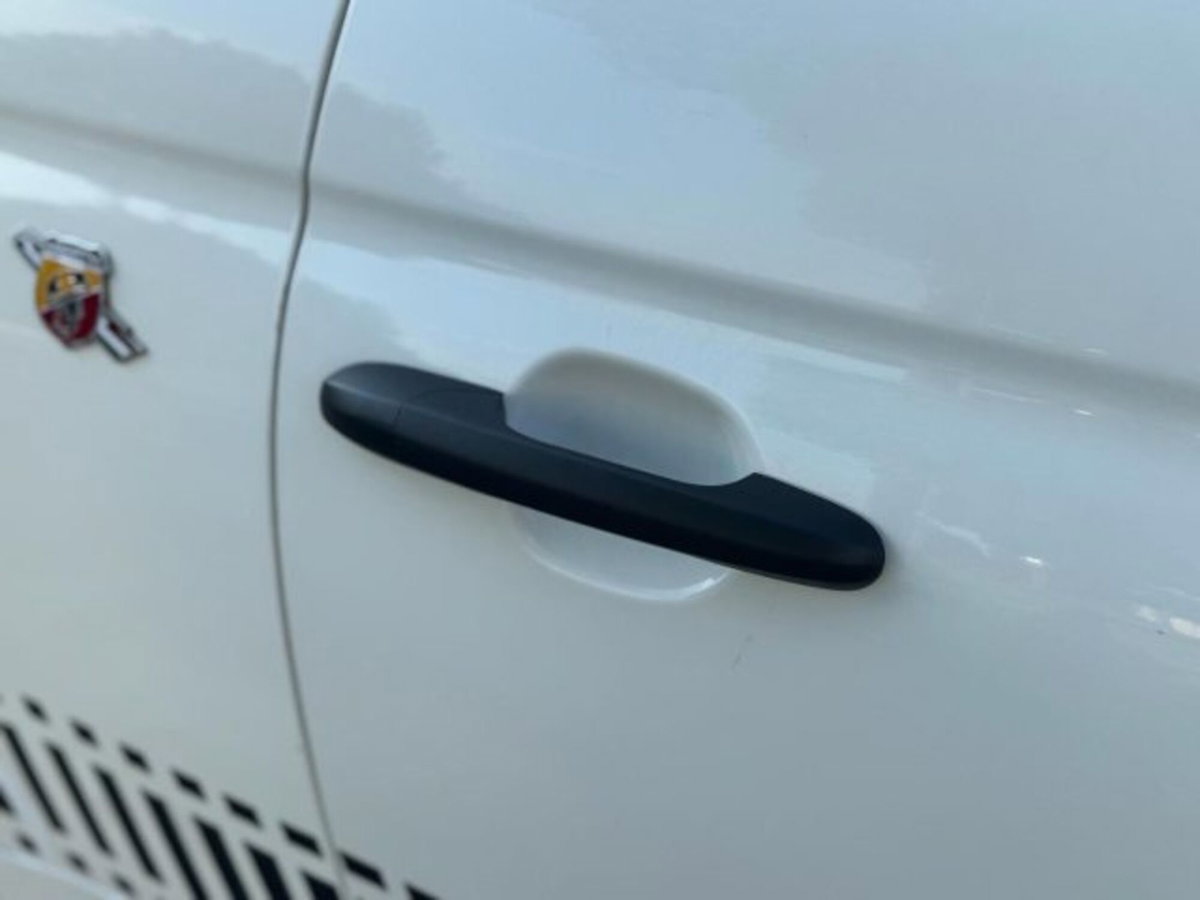 Abarth 500 1.4 Turbo T-Jet (8)