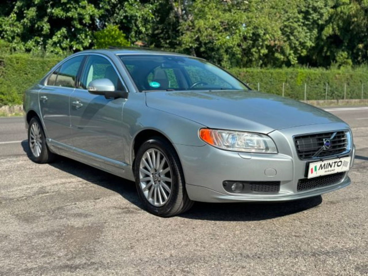 Volvo S80 3.2 aut. Summum (4)