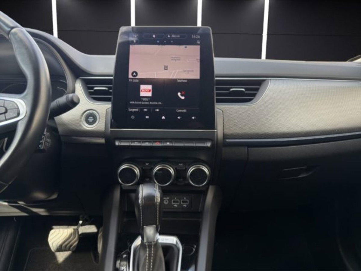 Renault Arkana E-Tech 145 CV Intens (15)