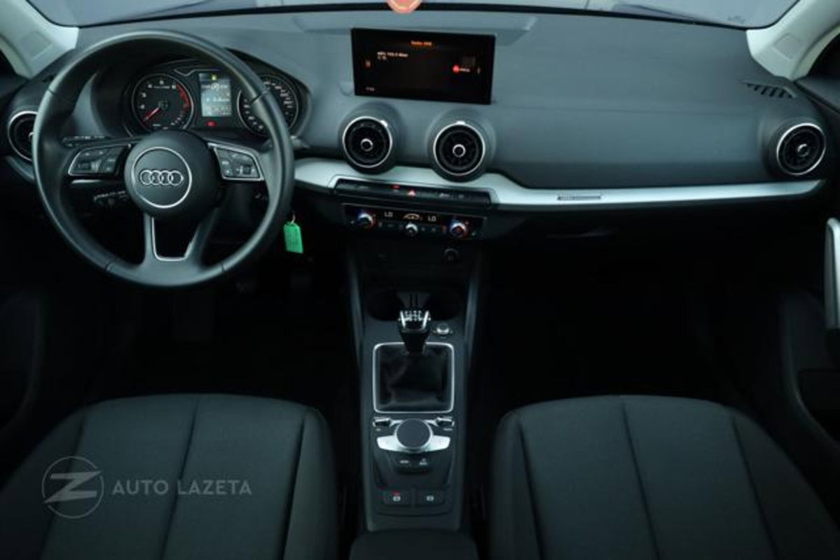 Audi Q2 Q2 30 TFSI Business (5)