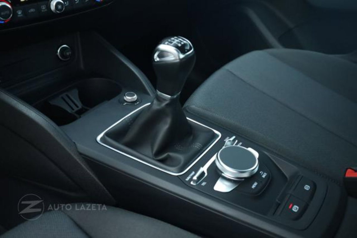 Audi Q2 Q2 30 TFSI Business (7)