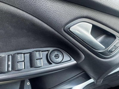 Ford Focus 1.0 EcoBoost 100 CV 5p. Business (16)