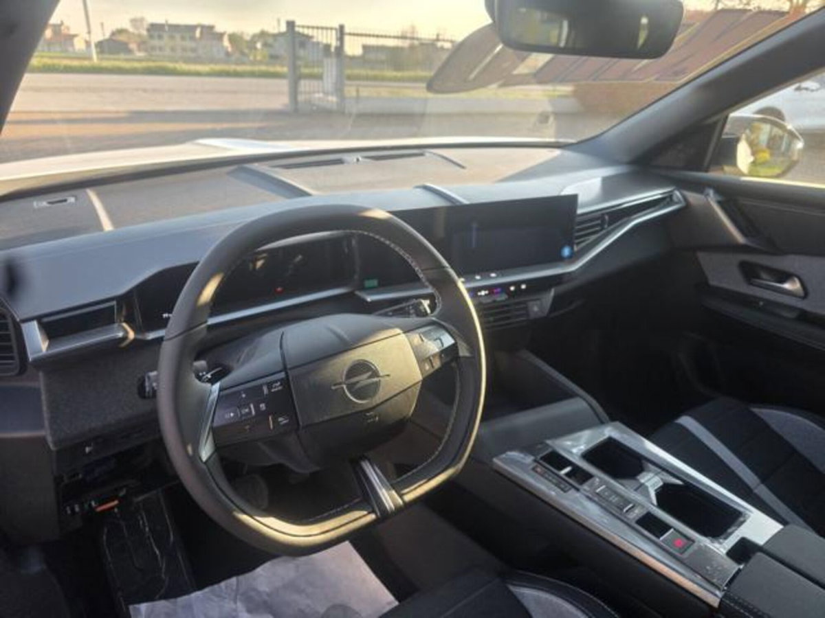 Opel Grandland 1.2 hybrid Edition 145cv e-dcs6 (8)