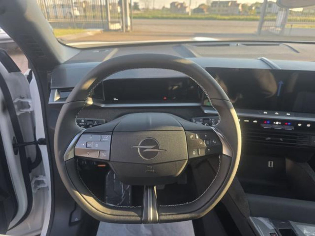 Opel Grandland 1.2 hybrid Edition 145cv e-dcs6 (9)