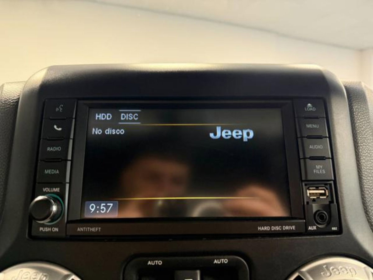 Jeep Wrangler 2.8 CRD DPF Sahara (17)