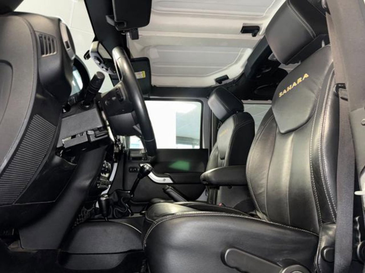 Jeep Wrangler 2.8 CRD DPF Sahara (2)