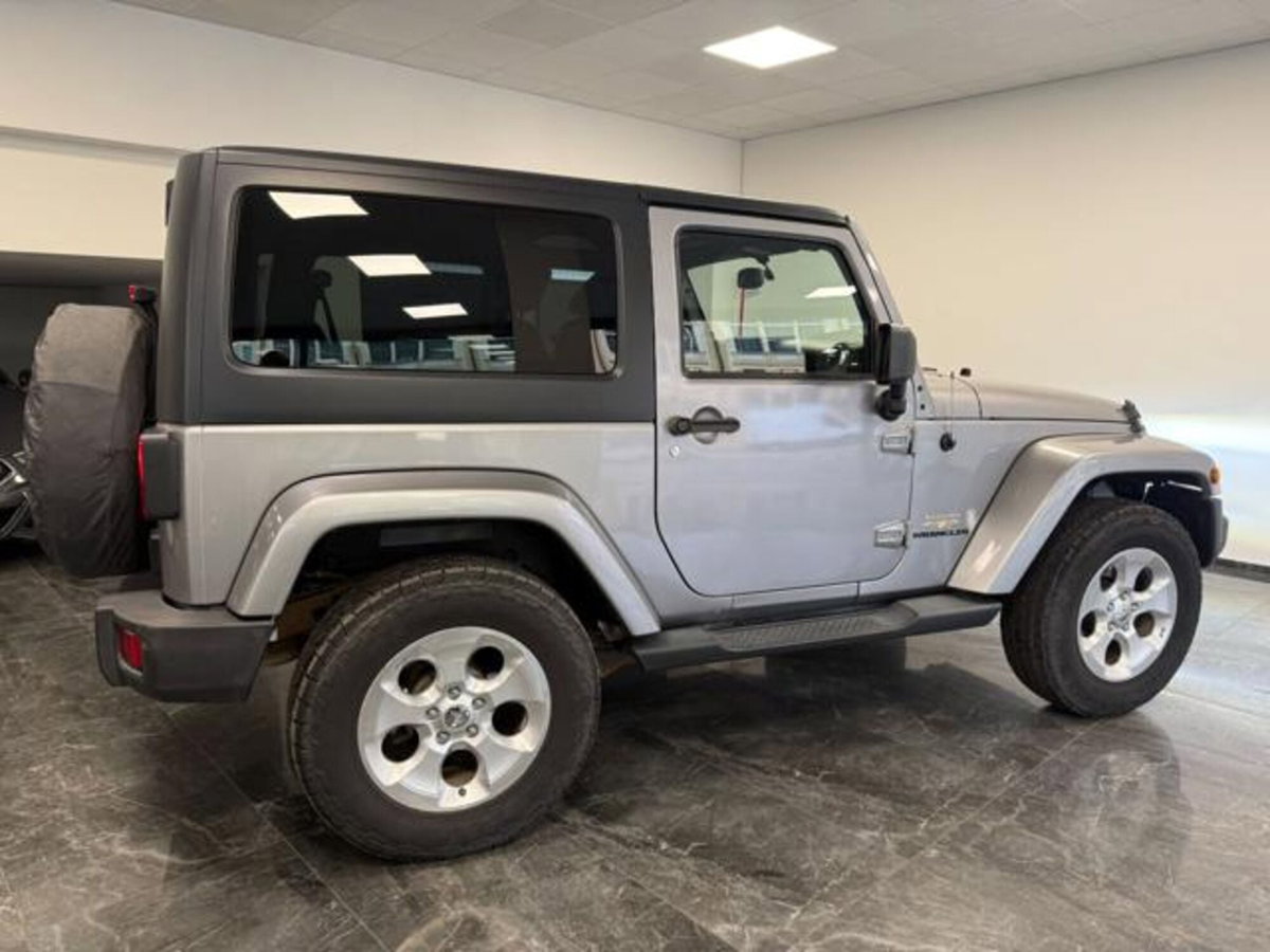 Jeep Wrangler 2.8 CRD DPF Sahara (8)