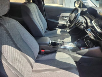 Peugeot 208 50 kWh Allure (14)