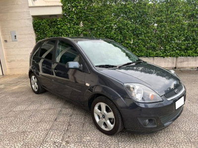 Ford Fiesta 1.4 TDCi 5p. Ghia usata