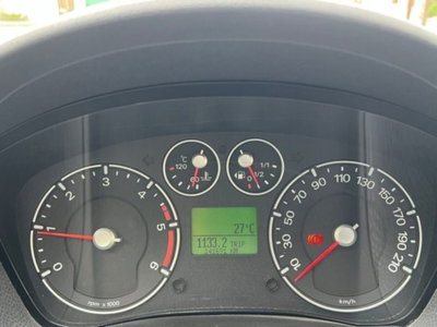 Ford Fiesta 1.4 TDCi 5p. Ghia (11)