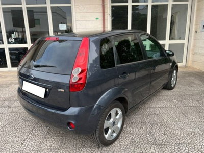 Ford Fiesta 1.4 TDCi 5p. Ghia (18)