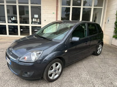 Ford Fiesta 1.4 TDCi 5p. Ghia (2)