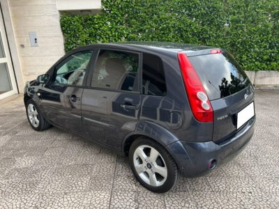 Ford Fiesta 1.4 TDCi 5p. Ghia (5)