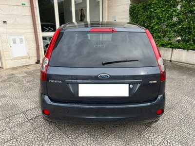 Ford Fiesta 1.4 TDCi 5p. Ghia (7)