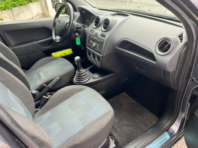 Ford Fiesta 1.4 TDCi 5p. Ghia (9)