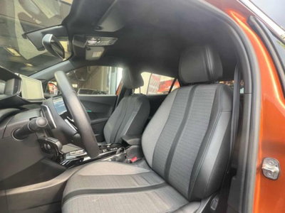 Peugeot 2008 PureTech 130 S&S EAT8 Allure Pack (9)