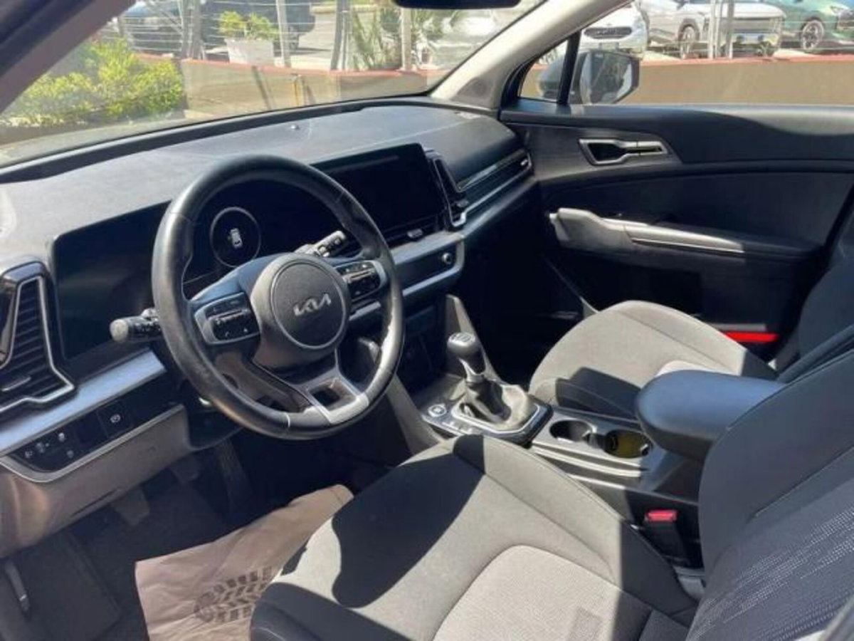 Kia Sportage 1.6 tgdi Business Gpl 2wd (9)
