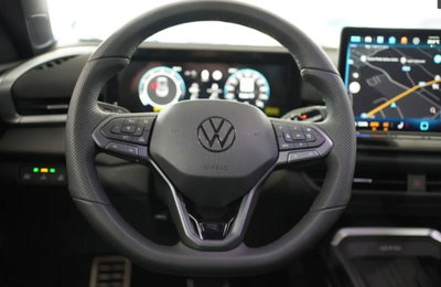 Volkswagen T-Roc 1.5 tsi R-Line dsg (11)