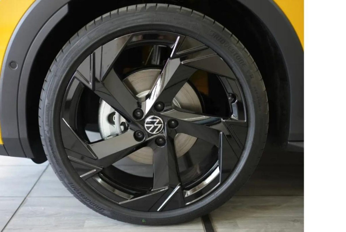 Volkswagen T-Roc 1.5 tsi R-Line dsg (5)
