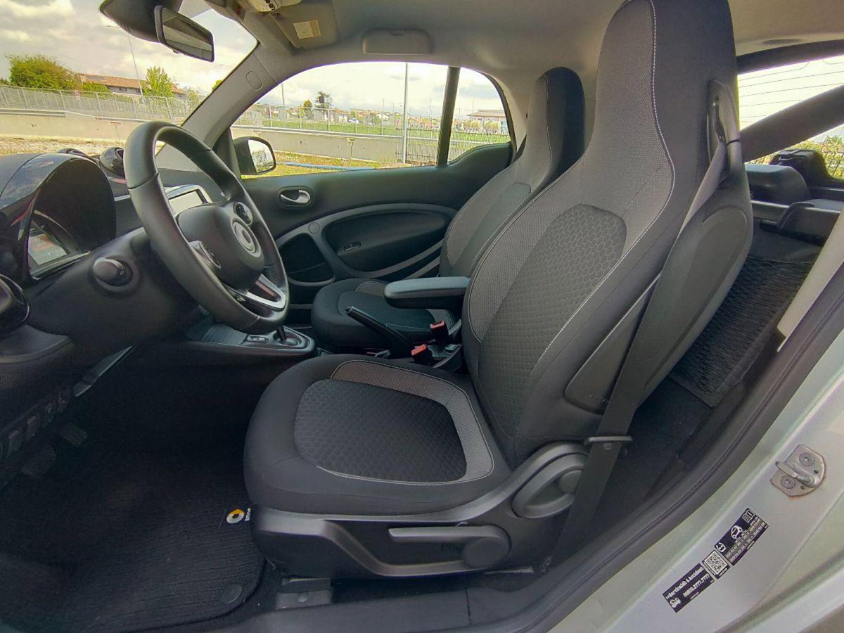 smart Fortwo eq Passion 4,6kW (10)
