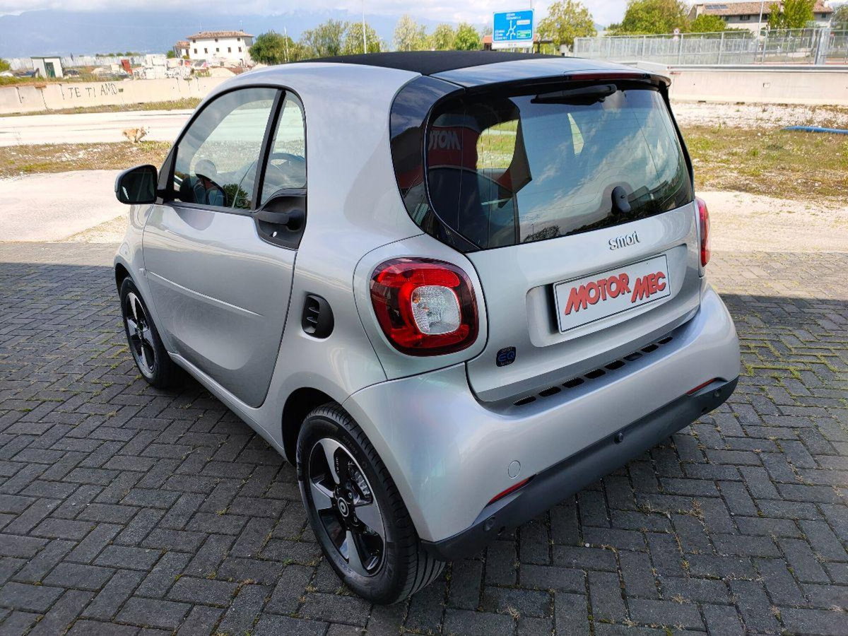 smart Fortwo eq Passion 4,6kW (4)
