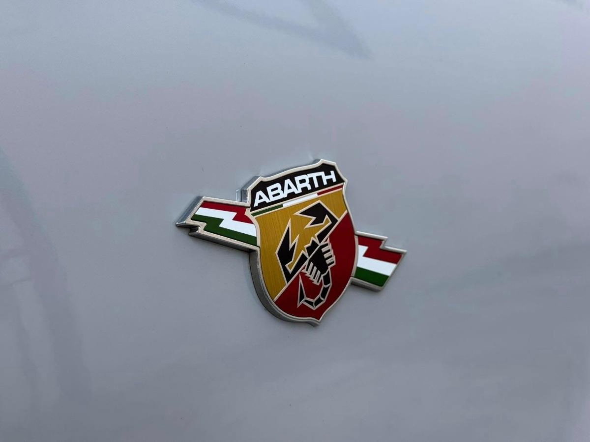 Abarth 595 595 1.4 Turbo T-Jet 165 CV (13)