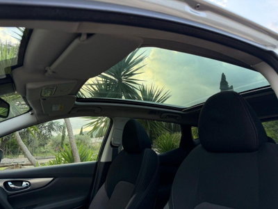 Nissan Qashqai 1.3 DIG-T 140 CV Tekna (10)