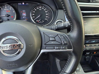Nissan Qashqai 1.3 DIG-T 140 CV Tekna (16)