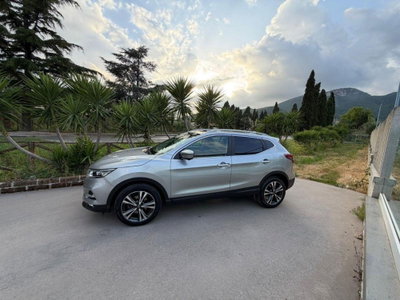 Nissan Qashqai 1.3 DIG-T 140 CV Tekna (2)
