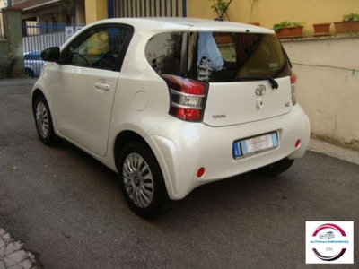 Toyota iQ 1.0 CVT Trend (4)